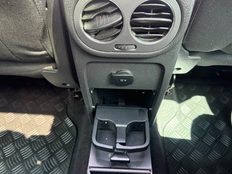 2014 Volkswagen Tiguan 2.0 TDi BlueMotion Tech Match 5dr DSG ESTATE Diesel Automatic
