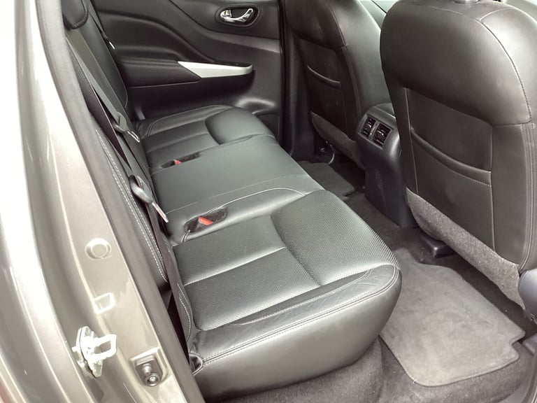 2020 Nissan Navara Double Cab Pick Up Tekna 2.3dCi 190 TT 4WD PICK UP Diesel Manual