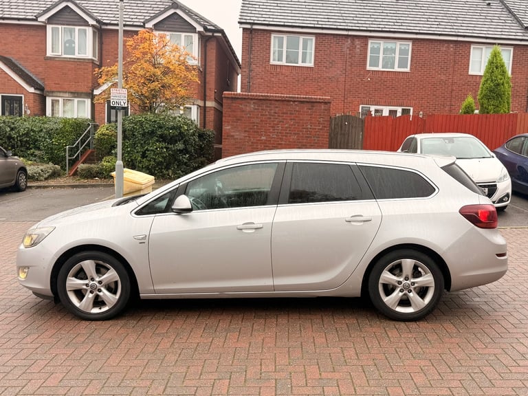 2012 (12) VAUXHALL ASTRA 1.7 CDTI SRI 16V ESTATE MANUAL 