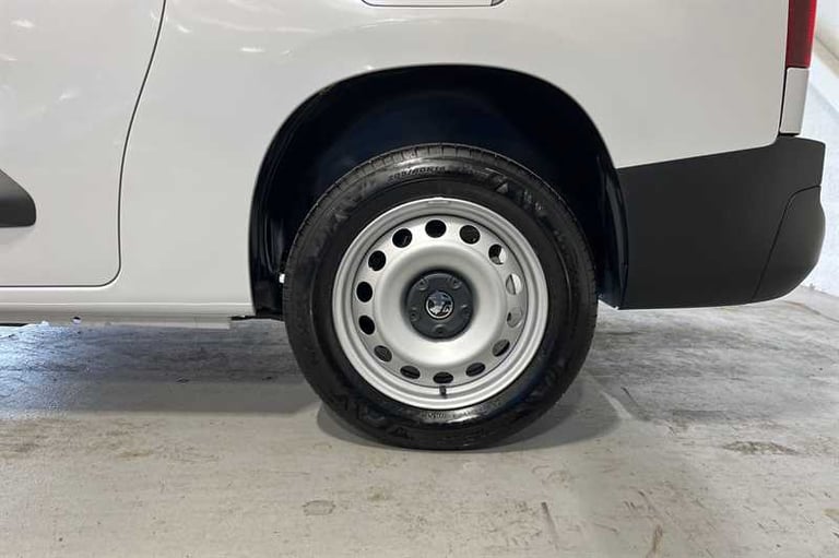 2024 Vauxhall Combo 1.5 Turbo D 2300 Prime XL Panel Van 6dr Diesel Manual LWB Euro 6 (s/s) (100 P...