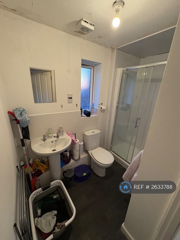 2 bedroom flat in Snape Close, Hamilton, Leicester, LE5 (2 bed) (#2633788)