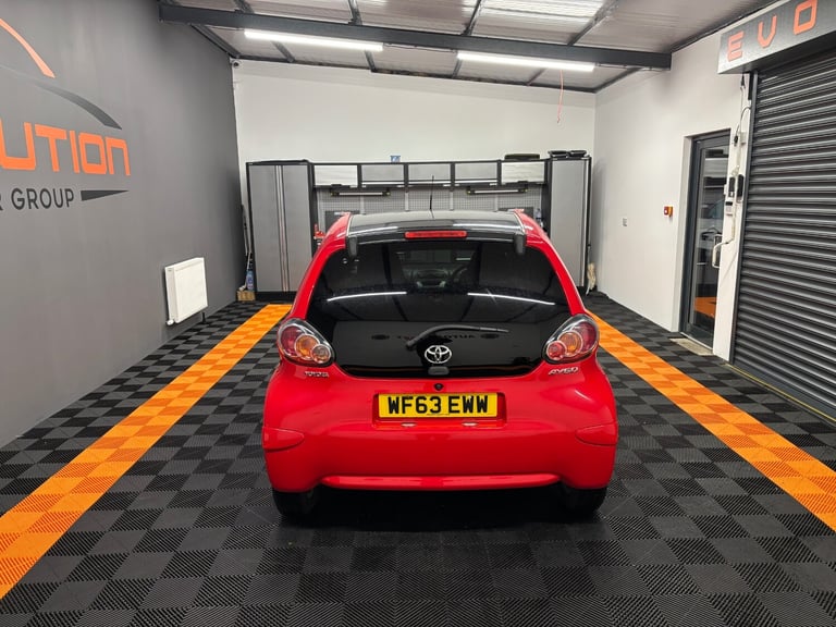 2013 Toyota AYGO 1.0 VVT-i Move with Style 5dr HATCHBACK Petrol Manual