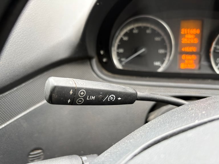 2014 Mercedes-Benz Vito Taxi - New Years MOT - 9 Seats - Automatic - Ex Taxi