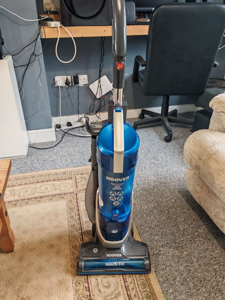 image for HOOVER MULTI CYCLONIC TECHNOLOGY PET VACUUM CLEANER 