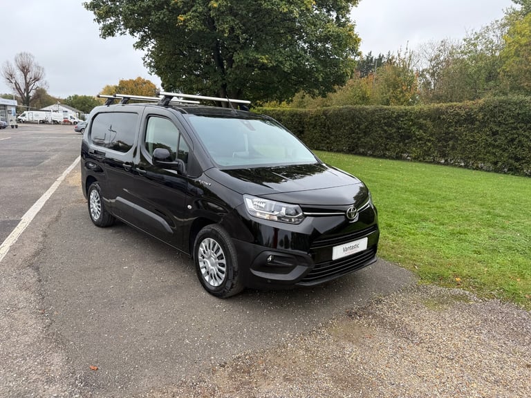 22 TOYOTA PROACE CITY ICON 50KWH AUTO APPLE CAR PLAY LWB ELECTRIC APPLE 