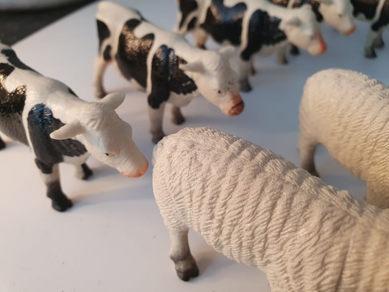Toy Farm animals bundle 6 x sheep 9 x cows