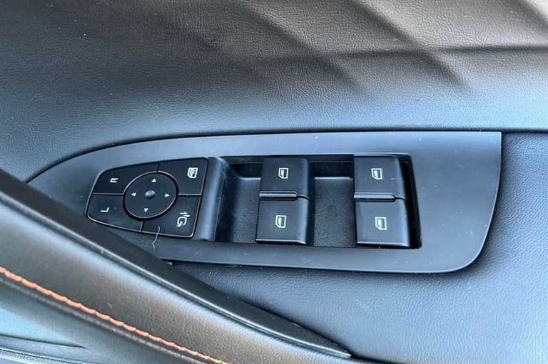 2025 MG MG HS 1.5 T-GDI PHEV Trophy 5dr Auto ESTATE PETROL/ELECTRIC Automatic