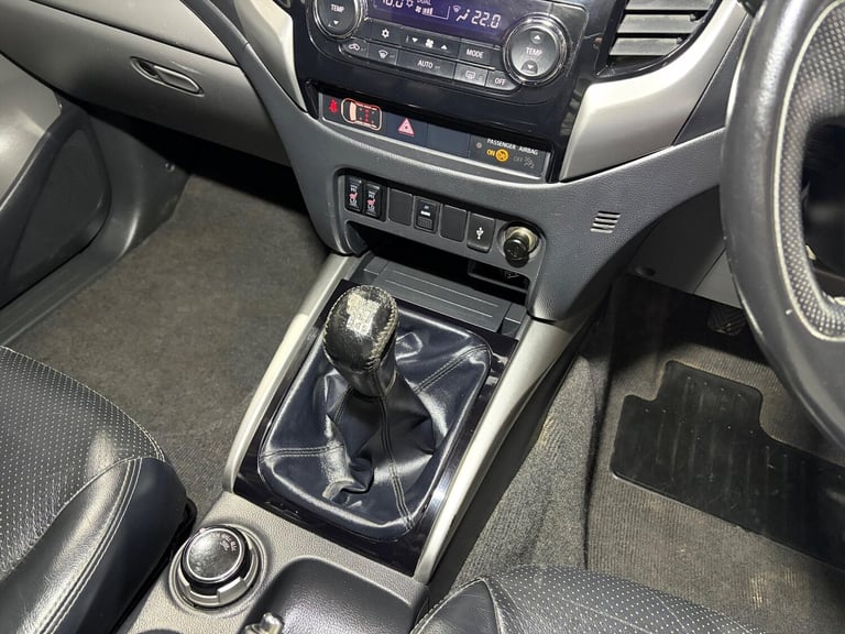 2018 Mitsubishi L200 Double Cab DI-D 178 Warrior 4WD PICK UP DIESEL Manual
