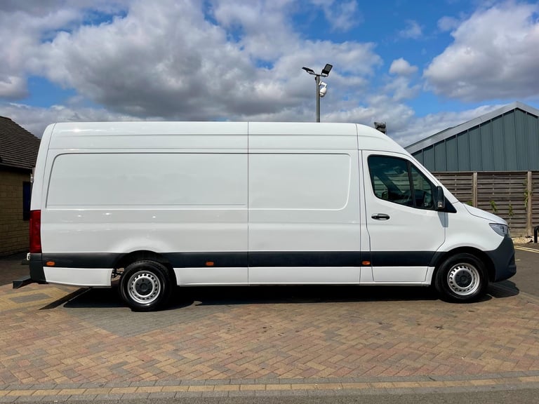 Mercedes-Benz Sprinter 314 CDI 140 L3H2 LWB HIGH ROOF RWD