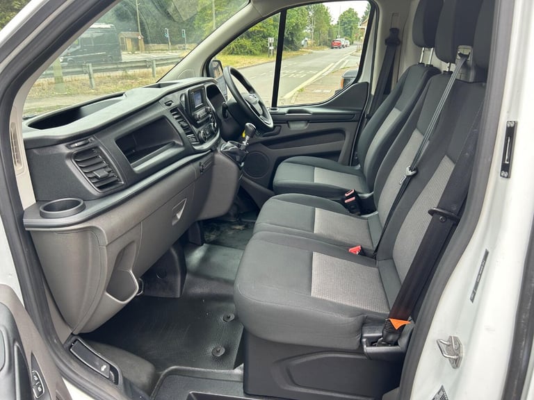 FORD TRANSIT CUSTOM 2.0 340 A/C LWB + Â?14,975 Plus VAT +