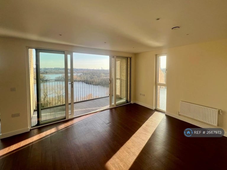 2 bedroom flat in Greenshank House, London, NW9 (2 bed) (#2667973)