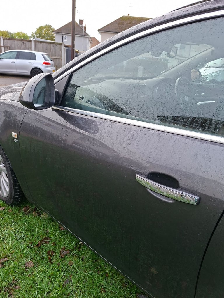 Vauxhall, INSIGNIA, Estate, 2010, Manual, 1956 (cc), 5 doors