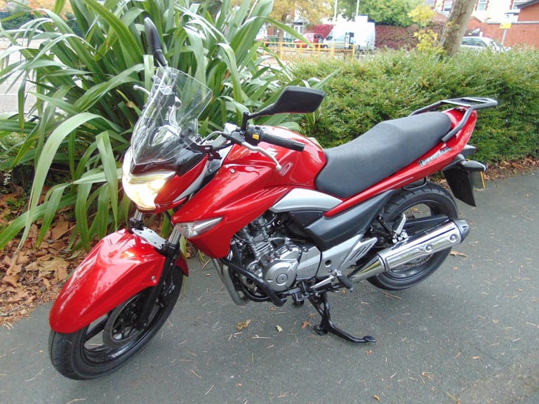 Suzuki GW250L3 Inazuma lightweight 250 naked beginner friendly learner commuter 