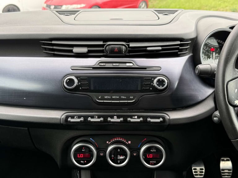 2012 Alfa Romeo Giulietta 1.6 JTDM-2 Veloce 5dr HATCHBACK DIESEL Manual