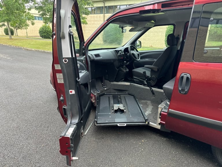  1.6 Multijet 95 Easy 5dr, Wheelchair Accessible Vehicle, WAV