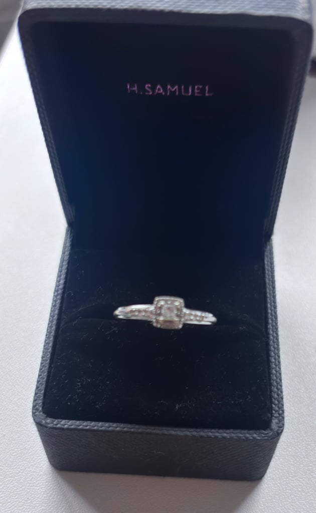 9 Caret Diamond Engagement Ring