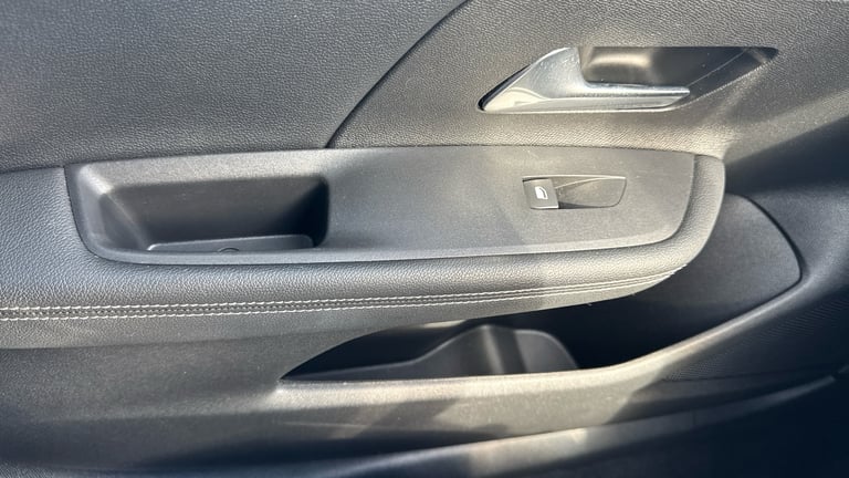 2022 Vauxhall Mokka 1.2 Turbo SRi Premium SUV 5dr Petrol Auto Euro 6 (s/s) (130 ps) SUV Petrol Au...