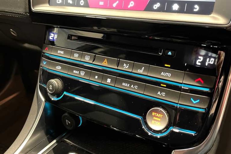 2018 Jaguar XE 2.0 [250] Portfolio 4dr Auto AWD SALOON PETROL Automatic