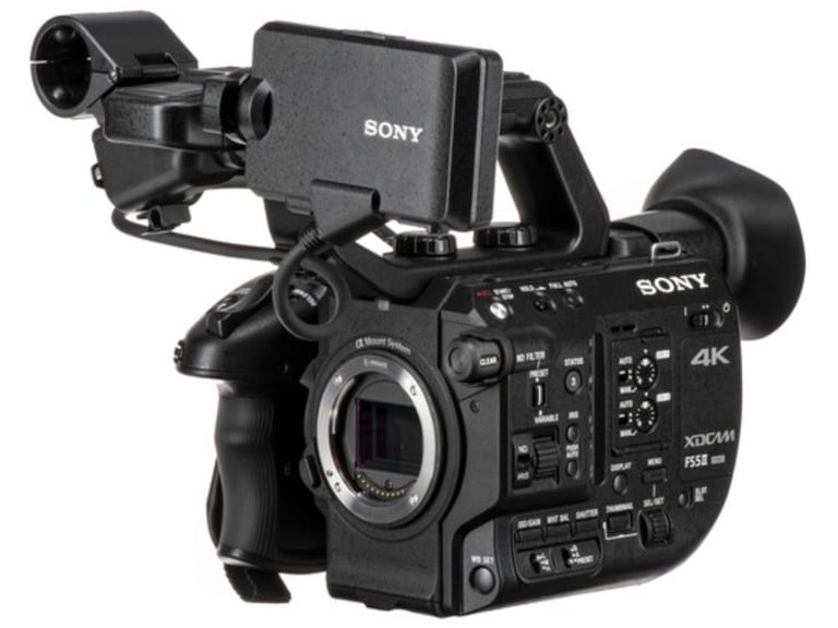 Sony PXW-FS5 Mark II – 310 hours – SmallRig cage + 2 batteries