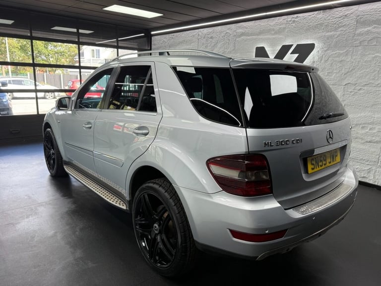 2010 Mercedes-Benz M-Class 3.0 ML300 CDI V6 BlueEfficiency Sport SUV 5dr Diesel Tiptronic 4WD Eur...