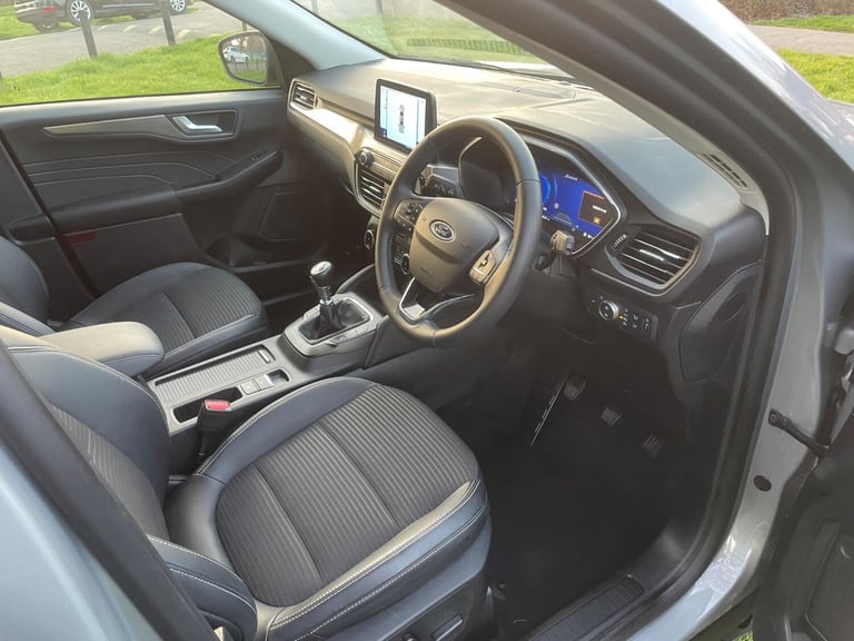 FORD KUGA 1.5 Kuga Titanium Edition 5 door 1.5L EcoBoost 150PS FWD 6 Speed