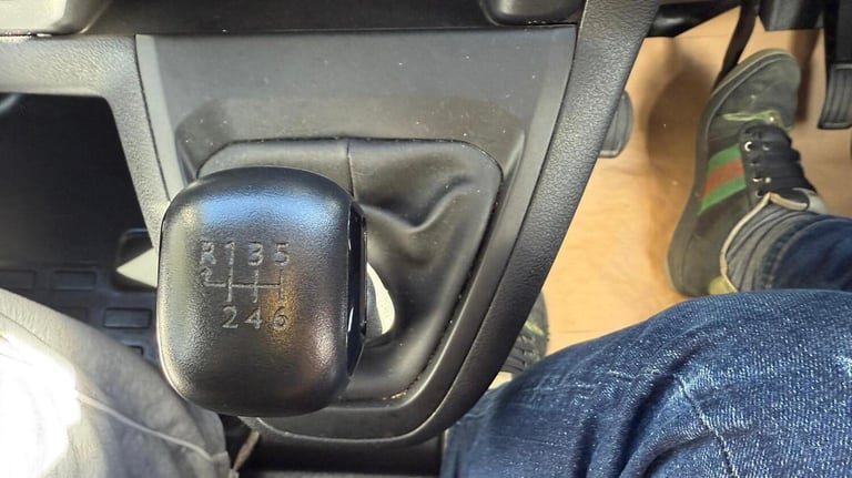 PEUGEOT EXPERT 1.5 BlueHDi 1000 Professional Premium + 2023