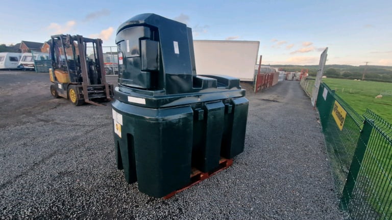 Titan 1300 litre bunded diesel fuel station tank 240v pump tractor 