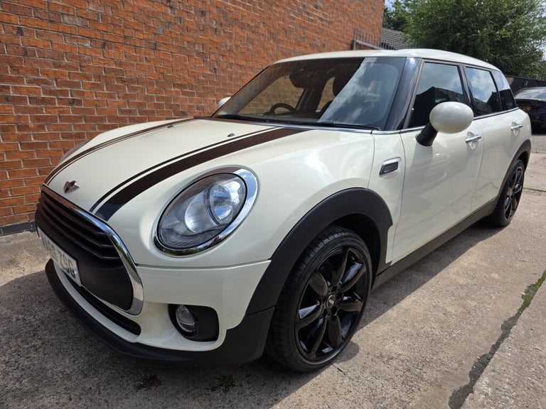 2016 MINI Clubman 1.5 ONE 5DR Manual White Estate Petrol Manual