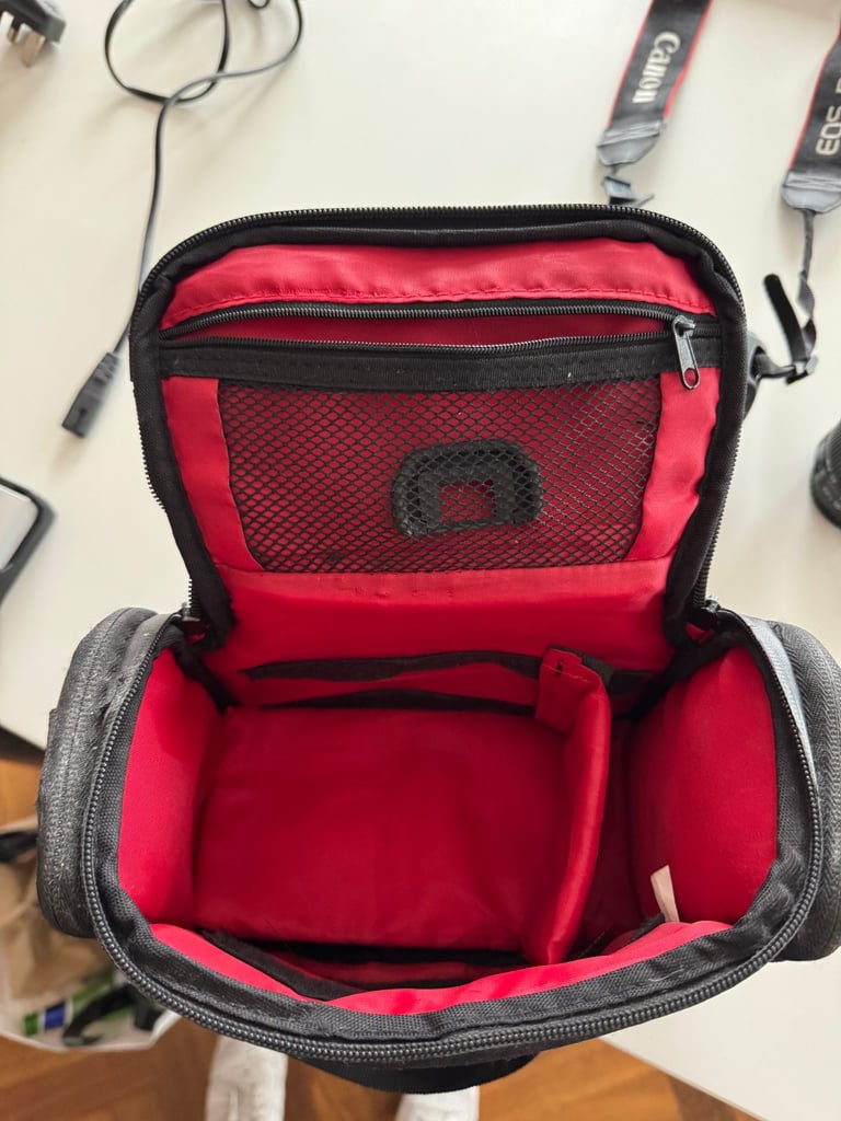 Cannon DSLR EOS 700D Camera + EFS 18-55mm Lens & Equipment - £225 O.B.O