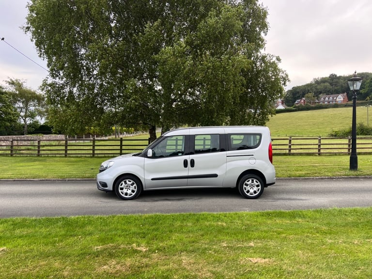 FIAT DOBLO MAXI 1.6 MULTIJET 105PS ACTIVE WHEELCHAIR VEHICLE 16 REG 17,700 MILES