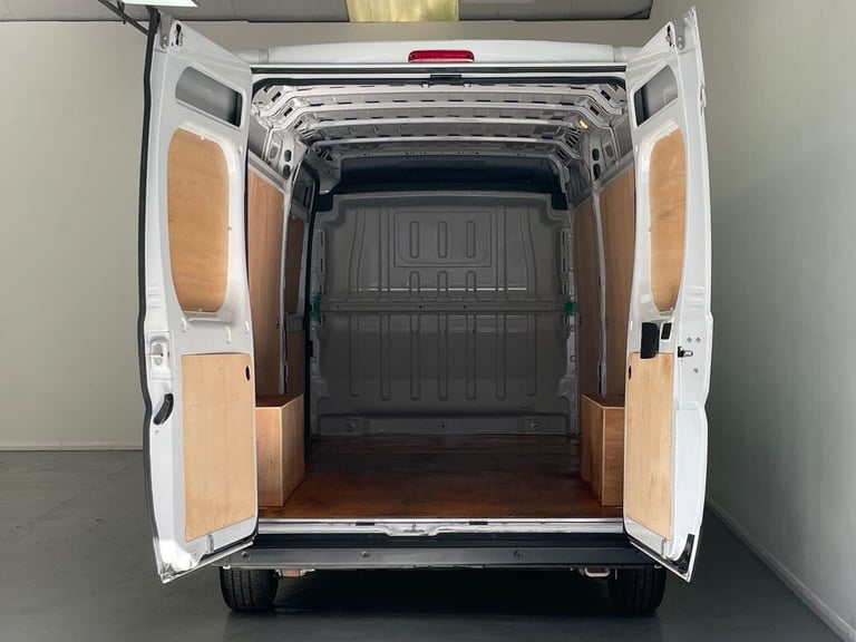 2023 Peugeot Boxer 335 Professional Premium+ L3 H2 LWB 2.2 BlueHDi 140ps Panel Van Diesel Manual