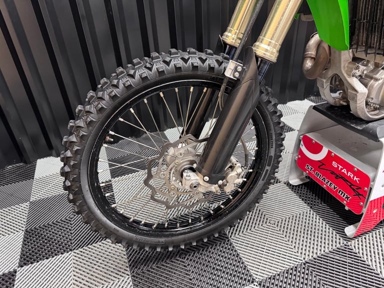 2019 KAWASAKI KXF 450 MOTO-X BIKE - 1 OWNER FROM NEW