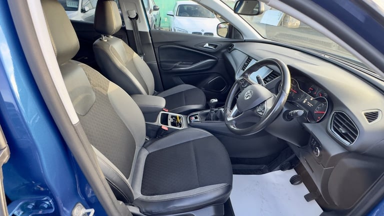 VAUXHALL GRANDLAND X 1.2 Turbo Sport Nav 2018