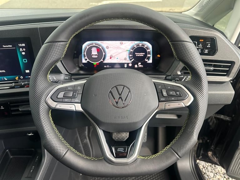 Volkswagen Caddy Maxi Wolfsburg Stealth Edition DSG Commerce Pro Euro 6