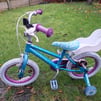 14 in kids bike with stabilizers,see the photos please