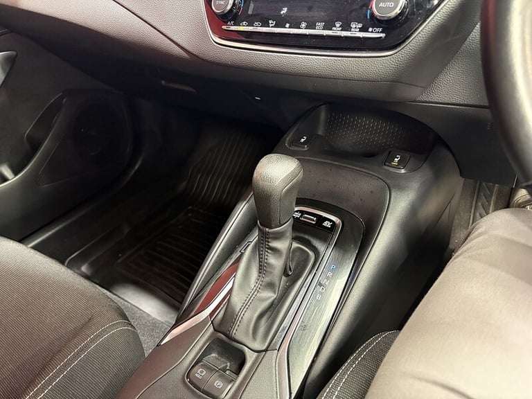 2023 Toyota Corolla 1.8 VVT-i Hybrid Commercial Auto CAR DERIVED VAN PETROL/ELECTRIC Automatic