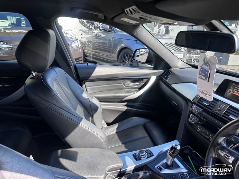 2017 BMW 3 Series 2.0 330e 7.6kWh M Sport Auto Euro 6 (s/s) 4dr SALOON Petrol/Electric Hybrid Aut...