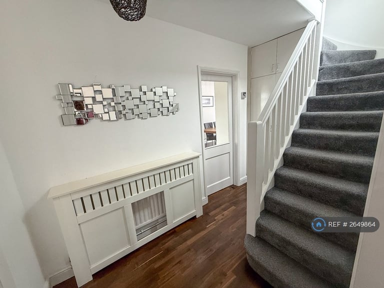 4 bedroom house in Bassett House, Orpington, BR6 (4 bed) (#2649864)