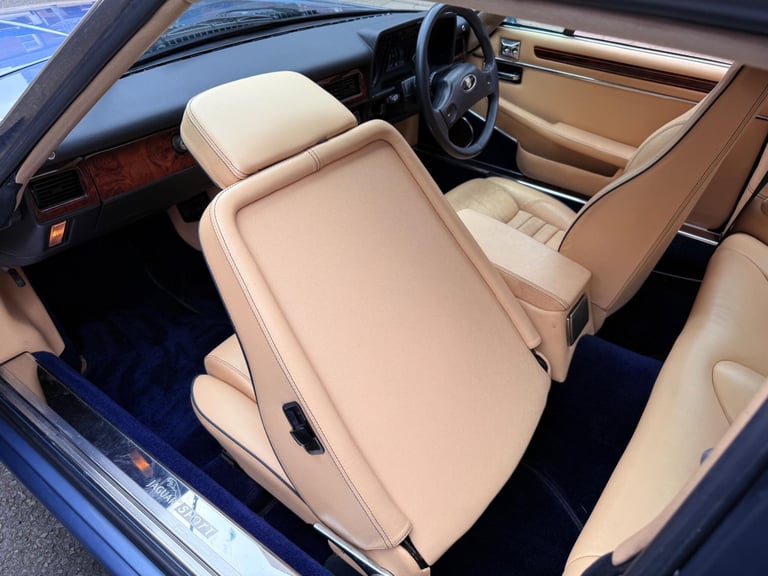  Jaguar XKR-S 5.3 2dr Petrol Automatic