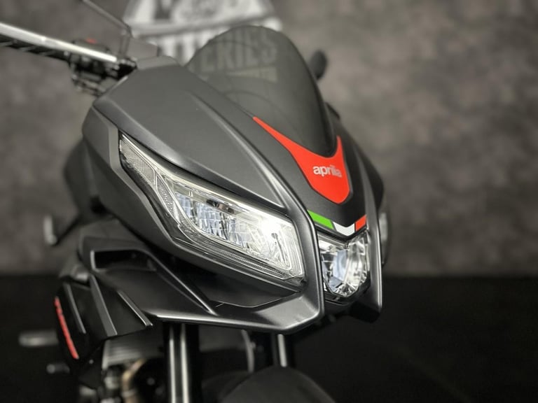 Aprilia Tuon 125 2025 **Official Aprilia Dealer for Staffordshire**
