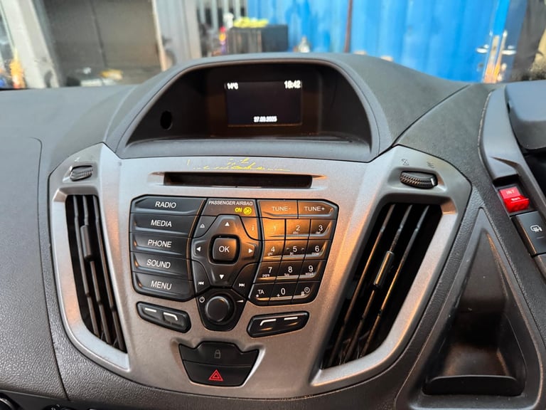 2017 Ford Transit Custom Crew Van