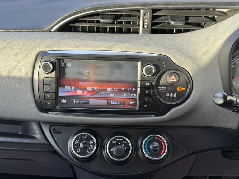 2015 65 TOYOTA YARIS 1.4 D-4D ICON HATCHBACK 5DR DIESEL MANUAL EURO 6 (90 PS) DI