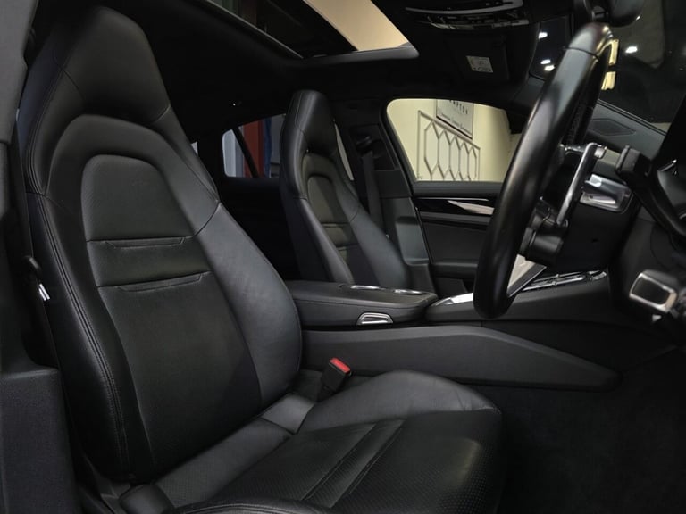 2018 Porsche Panamera 3.0 V6 4 5dr PDK HATCHBACK PETROL Automatic