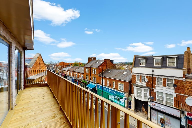 spacious 2 bedroom flat for rent ideal for students and professionals