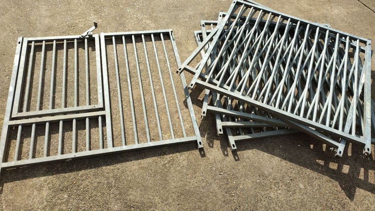 image for 6 x galvanized panels dog run kennel chicken coop rabbit pet guinea pig 
