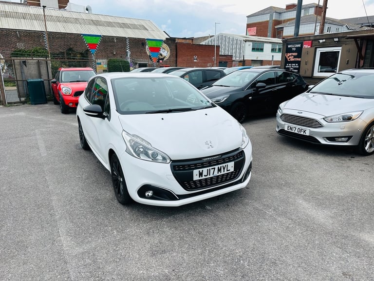 2017 Peugeot 208 1.2 PureTech 82 Black Edition 3dr HATCHBACK Petrol Manual
