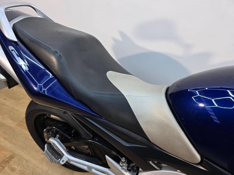 Suzuki GSR600 Blue 2006 - Crash Bungs, Adjustable Levers, Gear Indicator