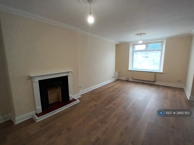 3 bedroom house in Gladstone Street, Aberdare, CF44 (3 bed) (#2665783)