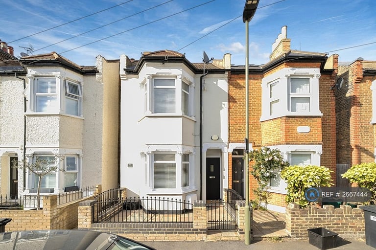 4 bedroom house in Ridley Road, Bromley, BR2 (4 bed) (#2667444)