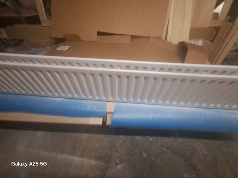 radiator  Myson 320mm x 2100mm 6875BTU White Type 22 Convector Radiator 